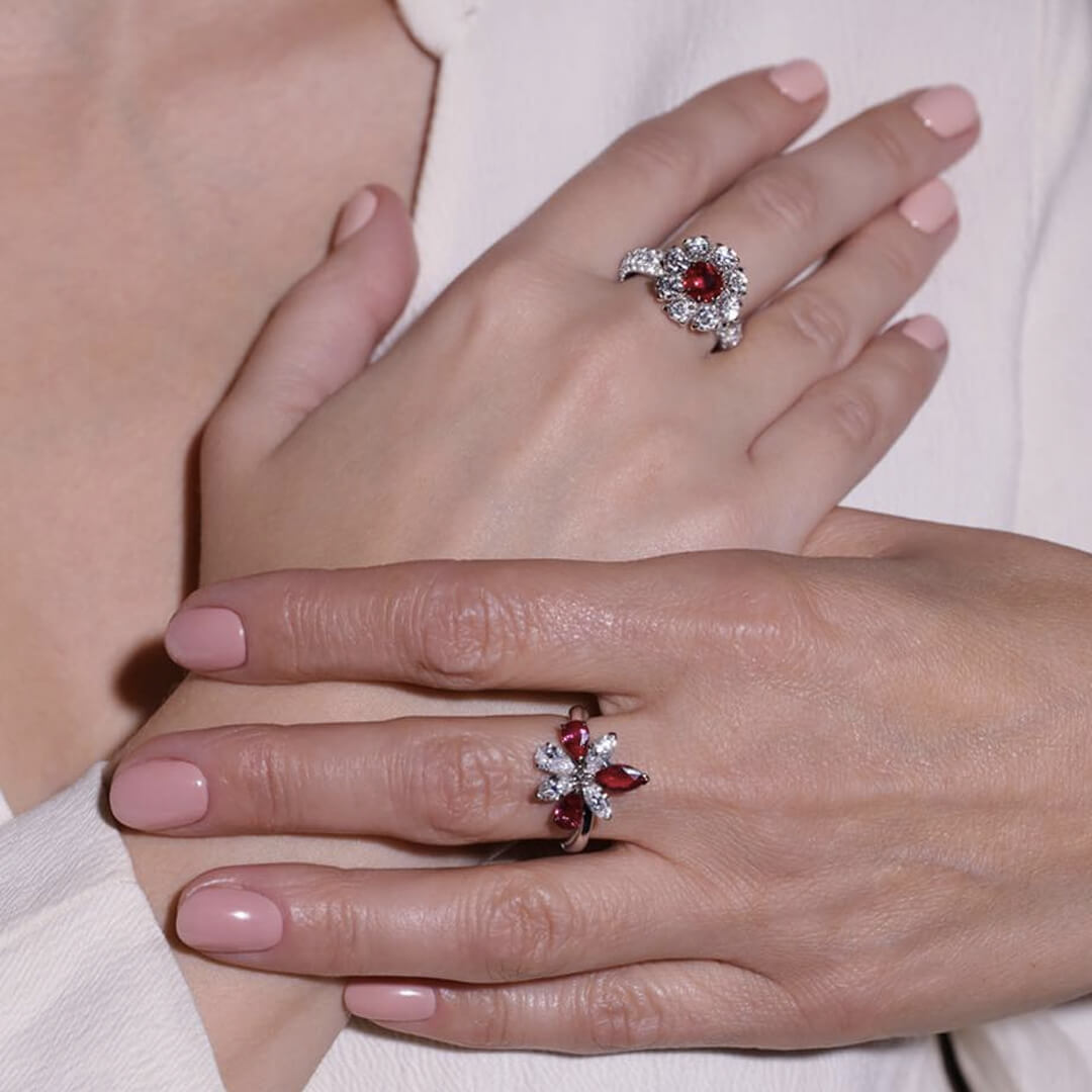 Кольцо с рубином, бриллиантами из белого золота 750 пробы, фото № 2