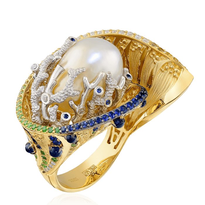 Кольцо с жемчугом, бриллиантами, сапфиром, демантоидом из комбинированного золота 750 пробы (арт. 38690)