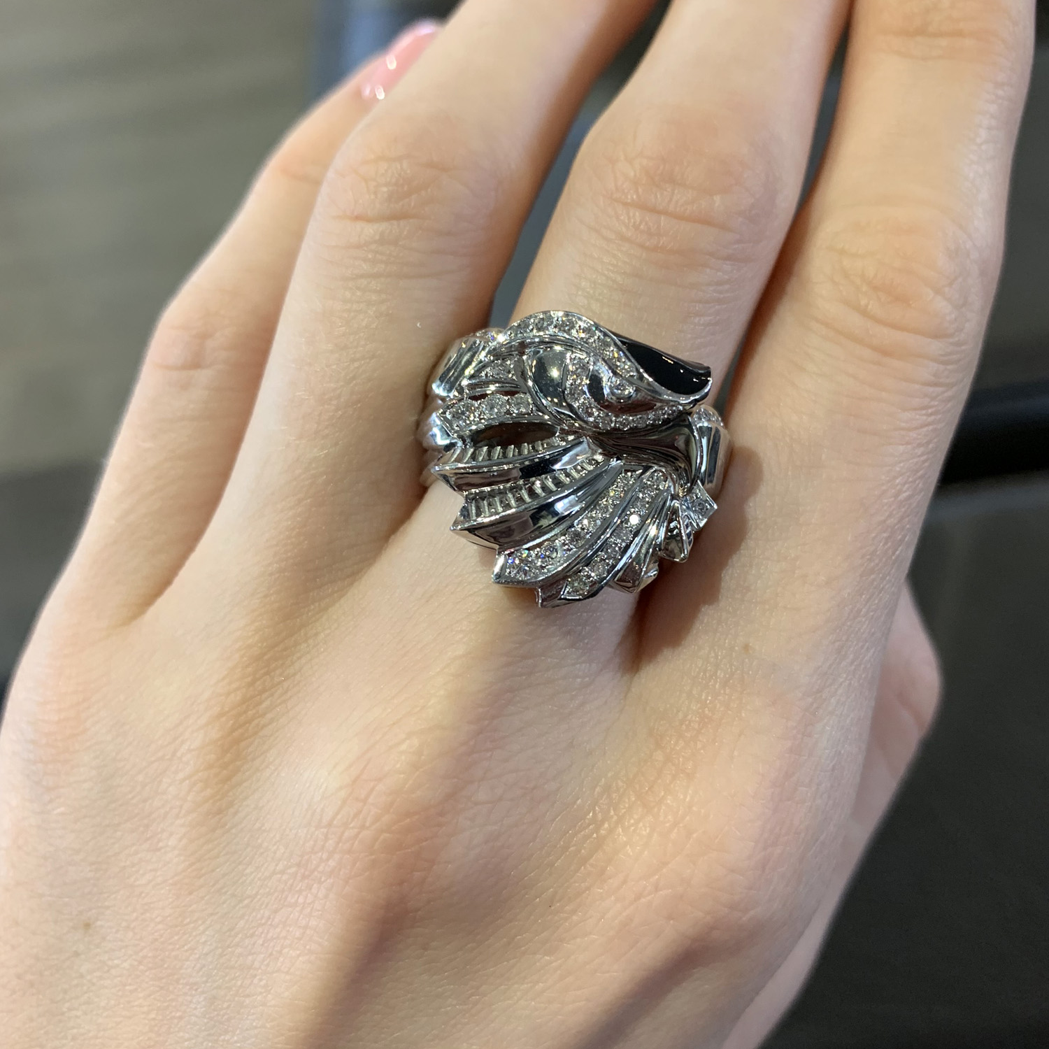 Мужское кольцо Орел с бриллиантами и эмалью из палладия, фото № 2