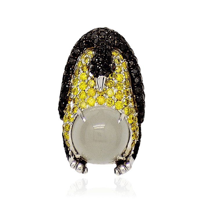 Брошь-подвеска Пингвин с рубином, бриллиантами, лунным камнем из комбинированного золота 750 пробы, фото № 1