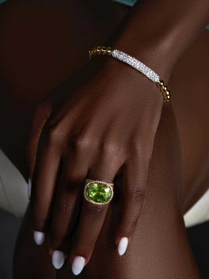 Кольцо с хризолитом, бриллиантами из желтого золота 750 пробы, фото № 5