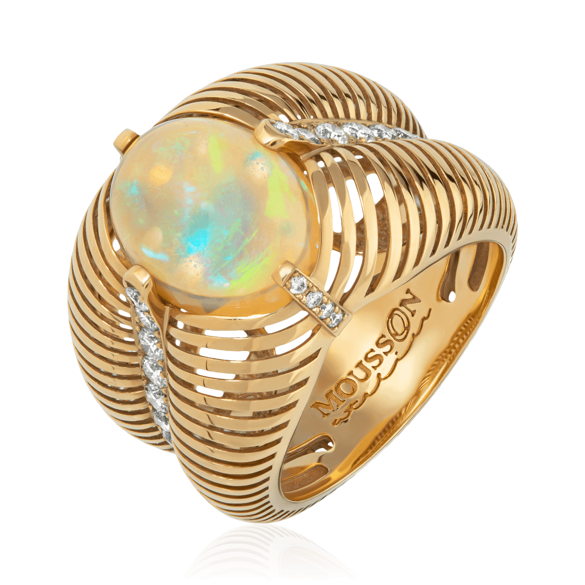 Кольцо с опалом, бриллиантами из желтого золота 750 пробы, фото № 1