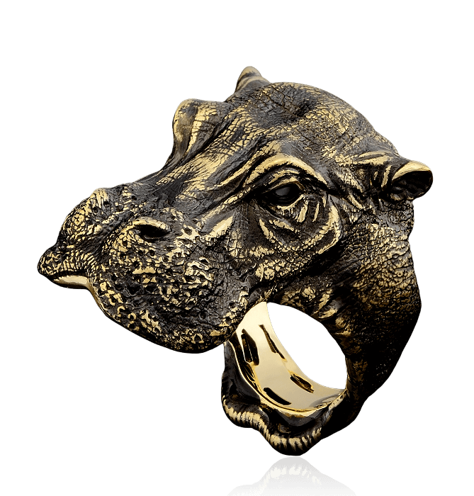 Мужское кольцо Бегемот с ониксом в желтом золоте 750 пробы (арт. 34631)