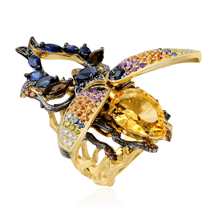 Кольцо жук-олень с подвижными крыльями с бриллиантами, лимонным кварцем и цветными камнями из желтого золота 750 пробы, фото № 1
