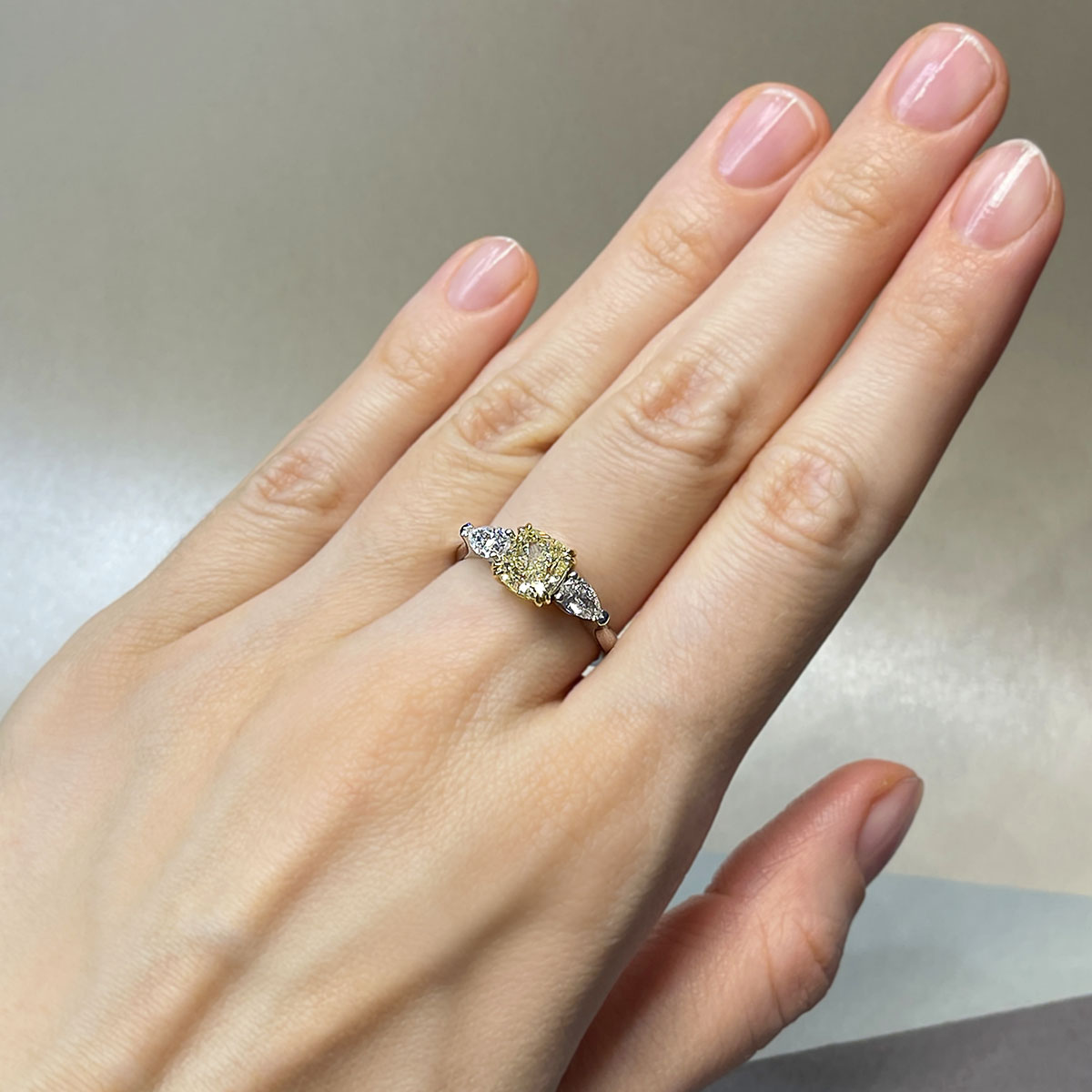 Кольцо с бриллиантами из белого золота 750, фото № 6
