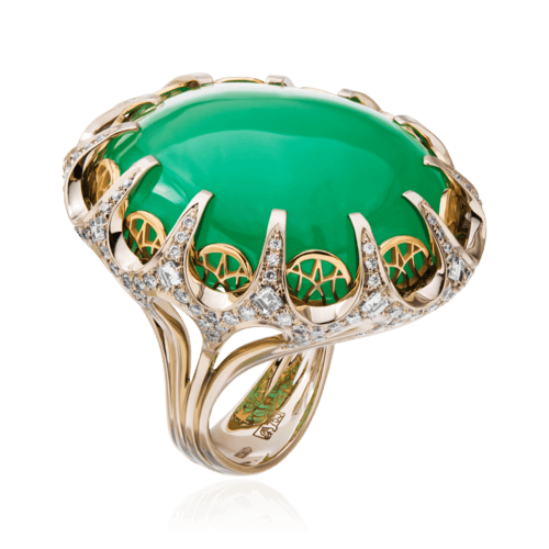 Кольцо с изумрудом, бриллиантами из комбинированного золота 750 пробы, фото № 1