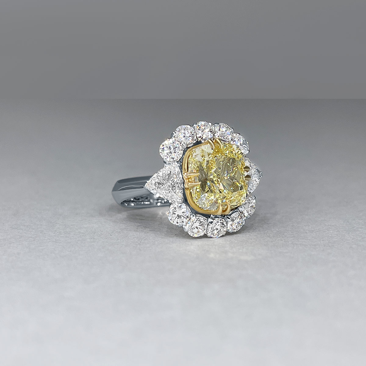 Кольцо с бриллиантами из желтого золота 750 пробы, фото № 7