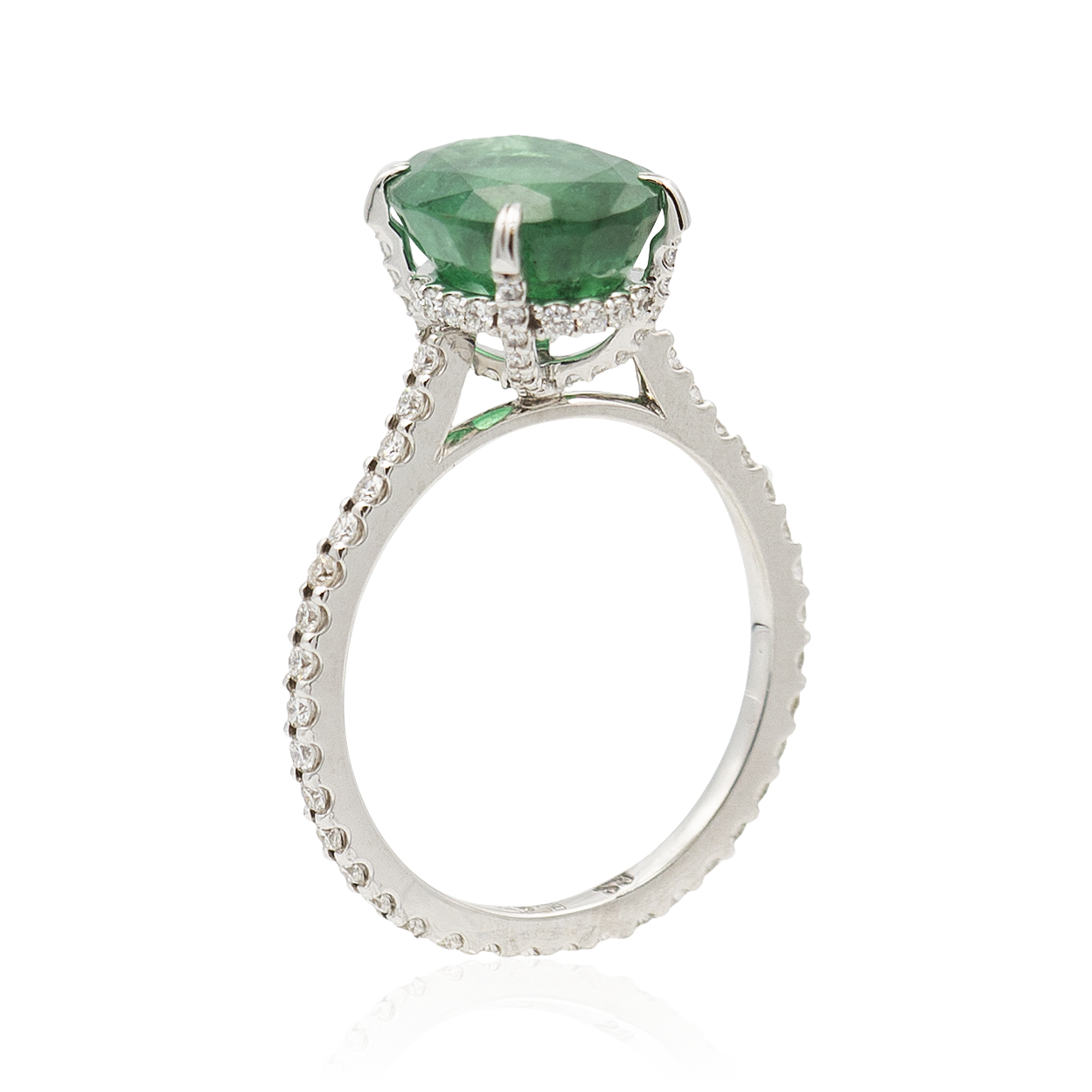 Кольцо с изумрудом, бриллиантами из белого золота 750 пробы, фото № 3