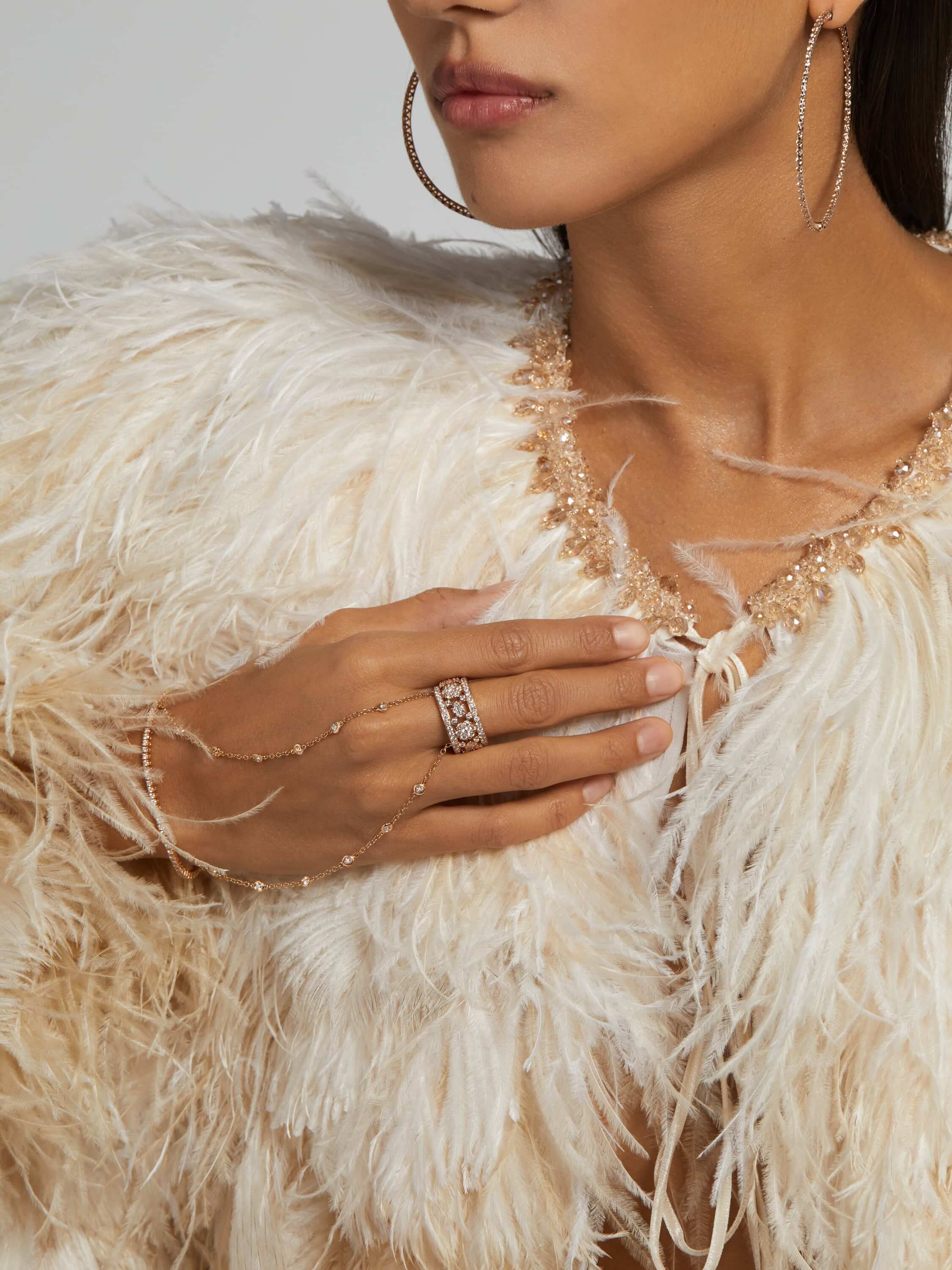 Браслет-кольцо с бриллиантами из розового золота 750, фото № 2