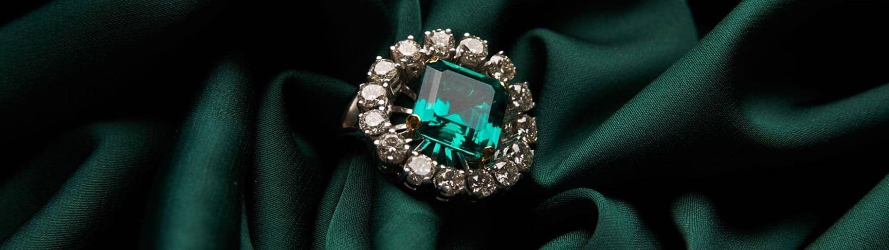 Топ зеленых камней в ювелирных украшениях – натуральные драгоценные и полудрагоценные камни зеленого цвета