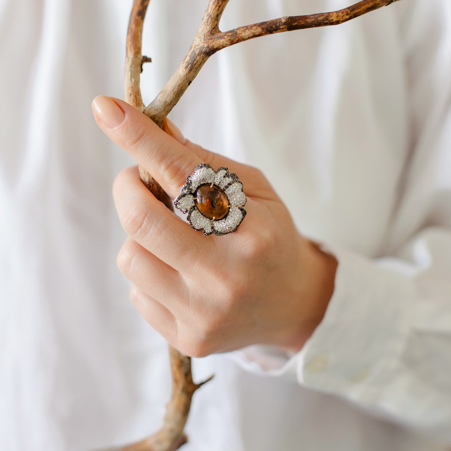 Кольцо с турмалином, бриллиантами из комбинированного золота 585 пробы, фото № 2
