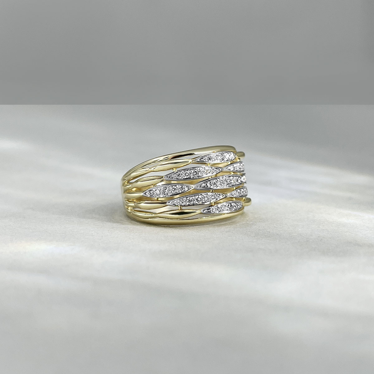 Кольцо с бриллиантами из желтого золота 585 пробы, фото № 3