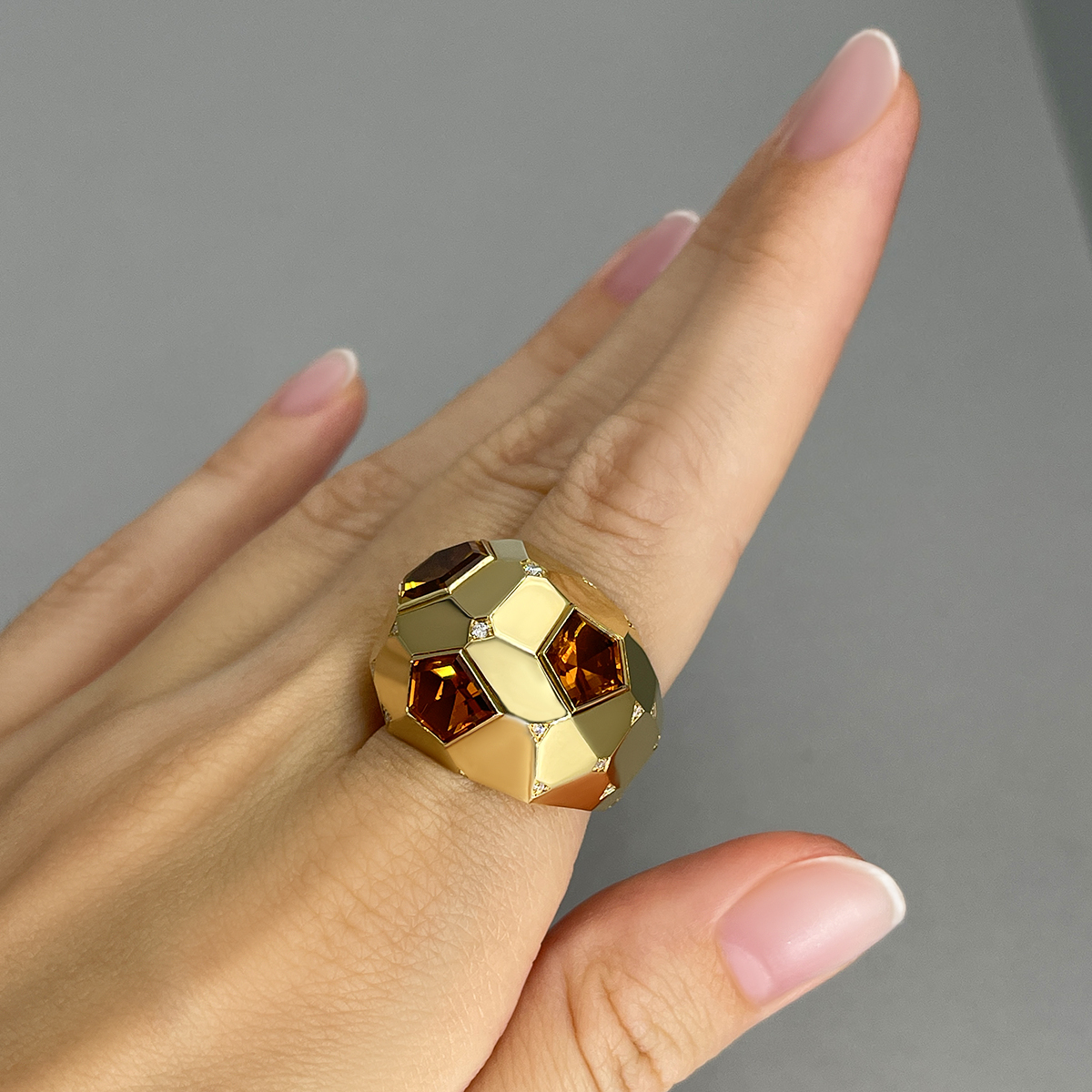 Кольцо с цитрином, бриллиантами из желтого золота 750 пробы, фото № 4
