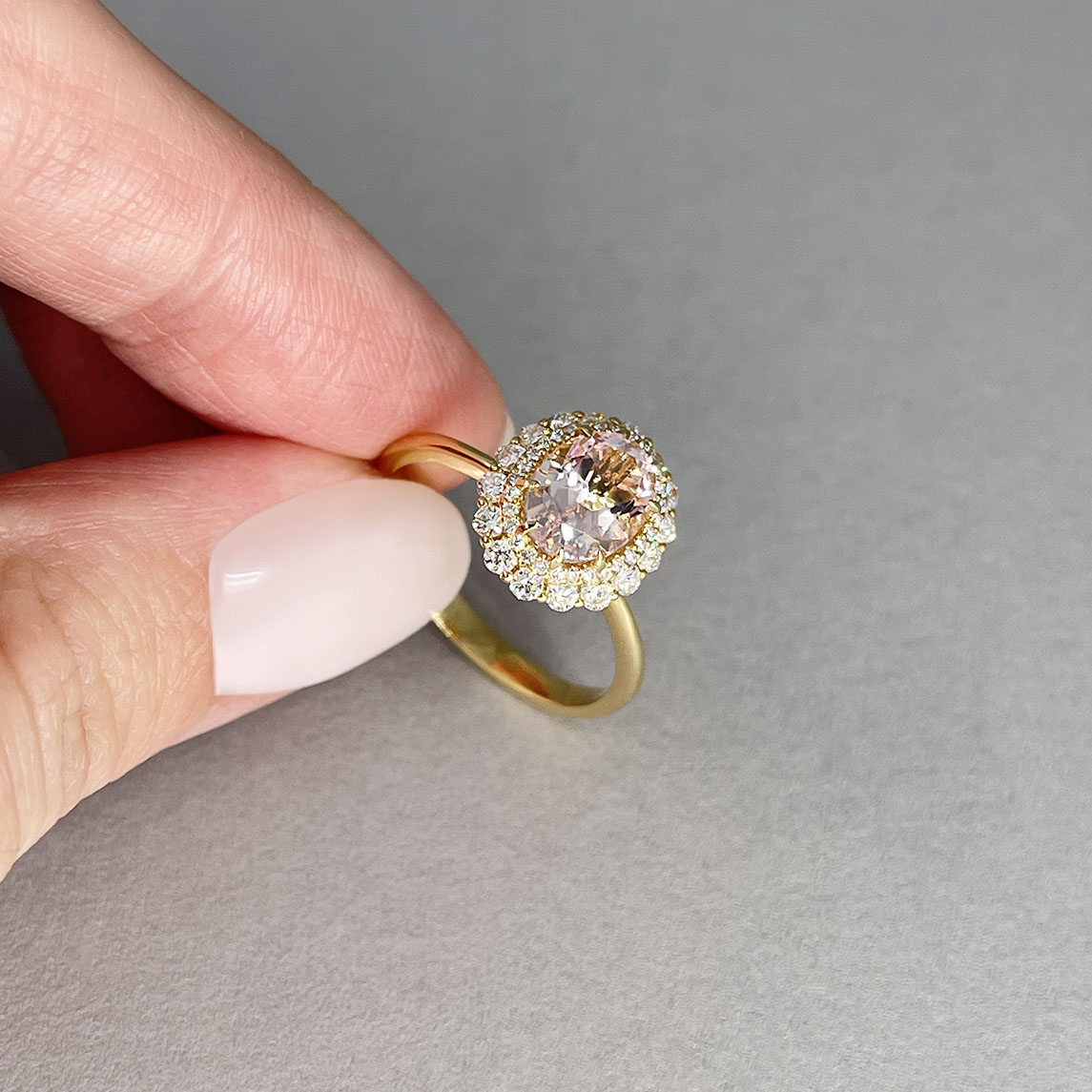 Кольцо с морганитом, бриллиантами из желтого золота 750 пробы, фото № 4