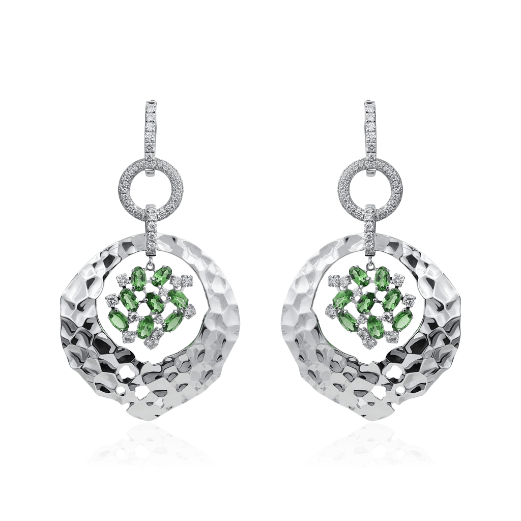 Серьги с бриллиантами, тсаворитом из белого золота 750 пробы (арт. 90530)
