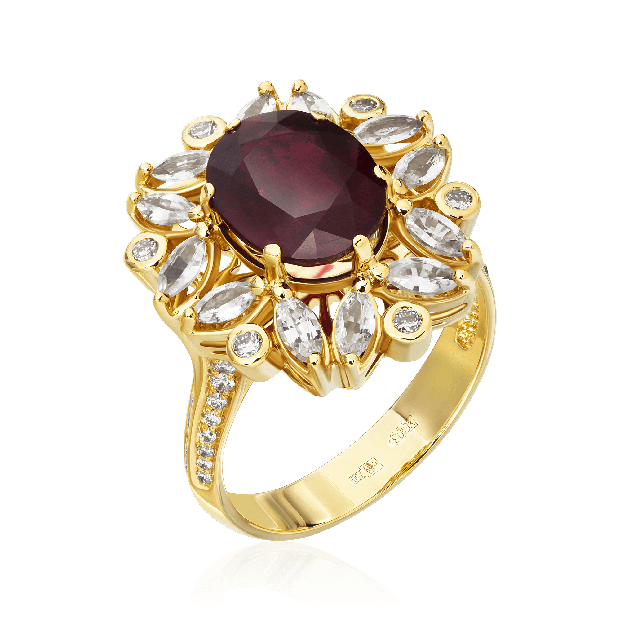 Кольцо с рубином, белыми сапфирами, бриллиантами из желтого золота 750 пробы (арт. 90862)