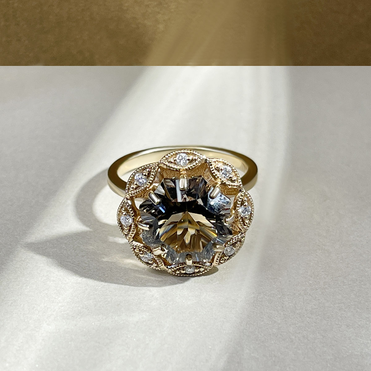 Кольцо с кварцем и бриллиантами из красного золота 585 пробы, фото № 2