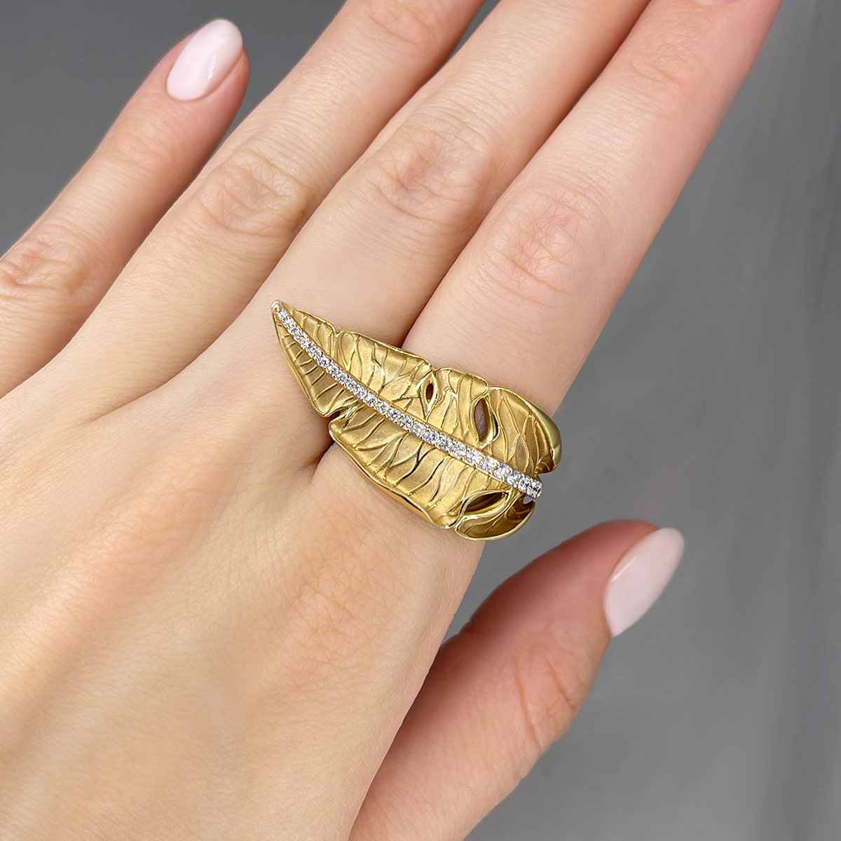 Кольцо Лист с бриллиантами в комбинированном золоте 750, фото № 5