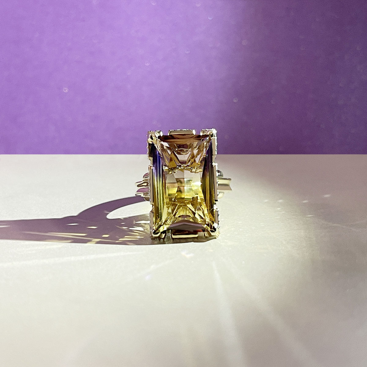 Кольцо с аметрином, бриллиантами из желтого золота 585 пробы, фото № 2