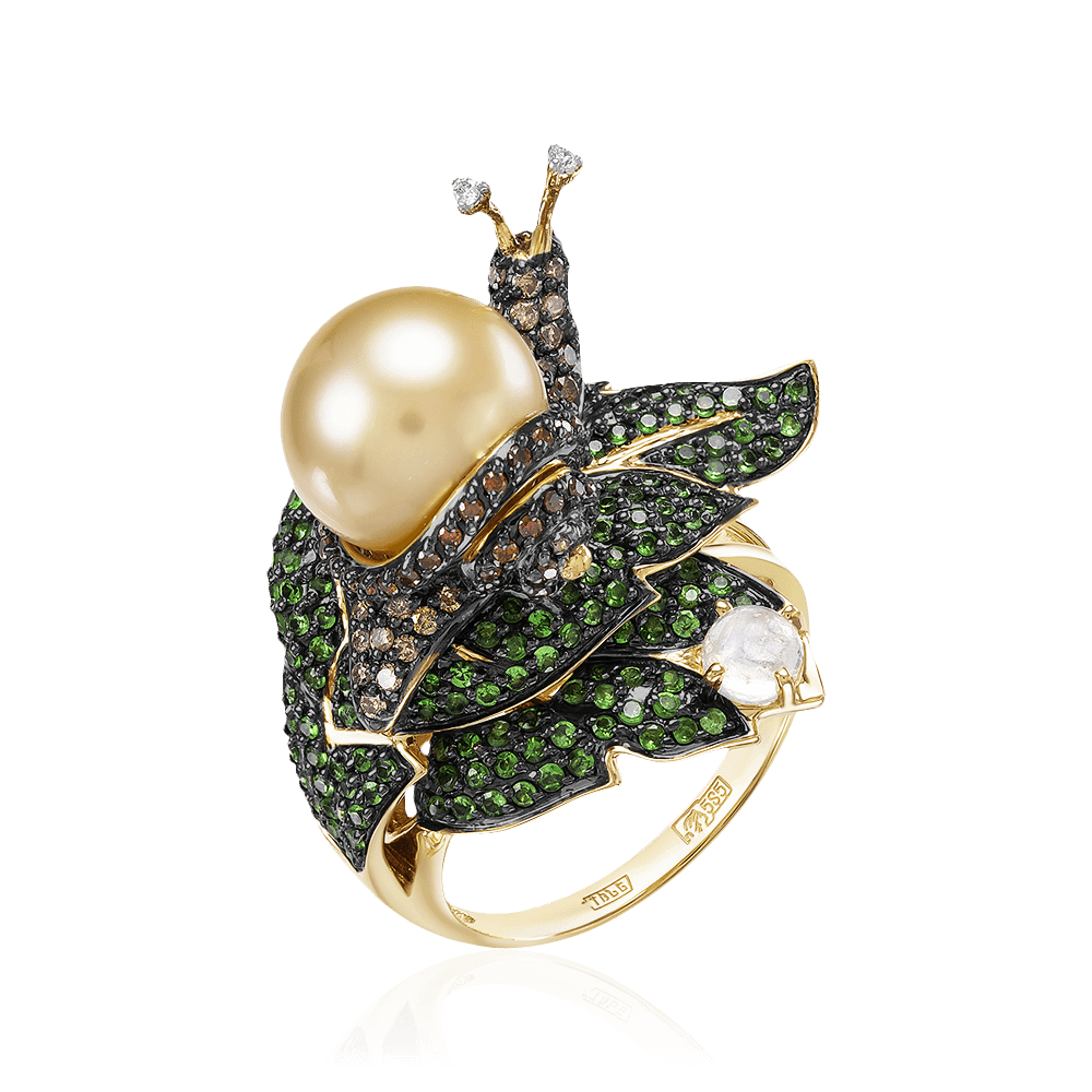 Кольцо Улитка с бриллиантами, жемчугом, тсаворитом, лунным камнем из желтого золота 585 пробы (арт. 102254)