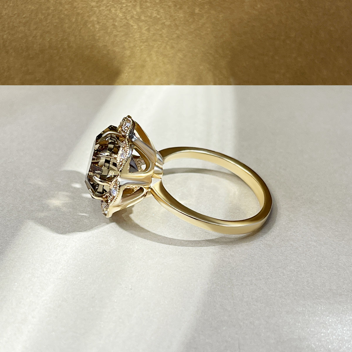 Кольцо с кварцем и бриллиантами из красного золота 585 пробы, фото № 3