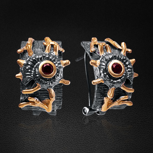 

Серьги из серебра 925 пробы с гранатами