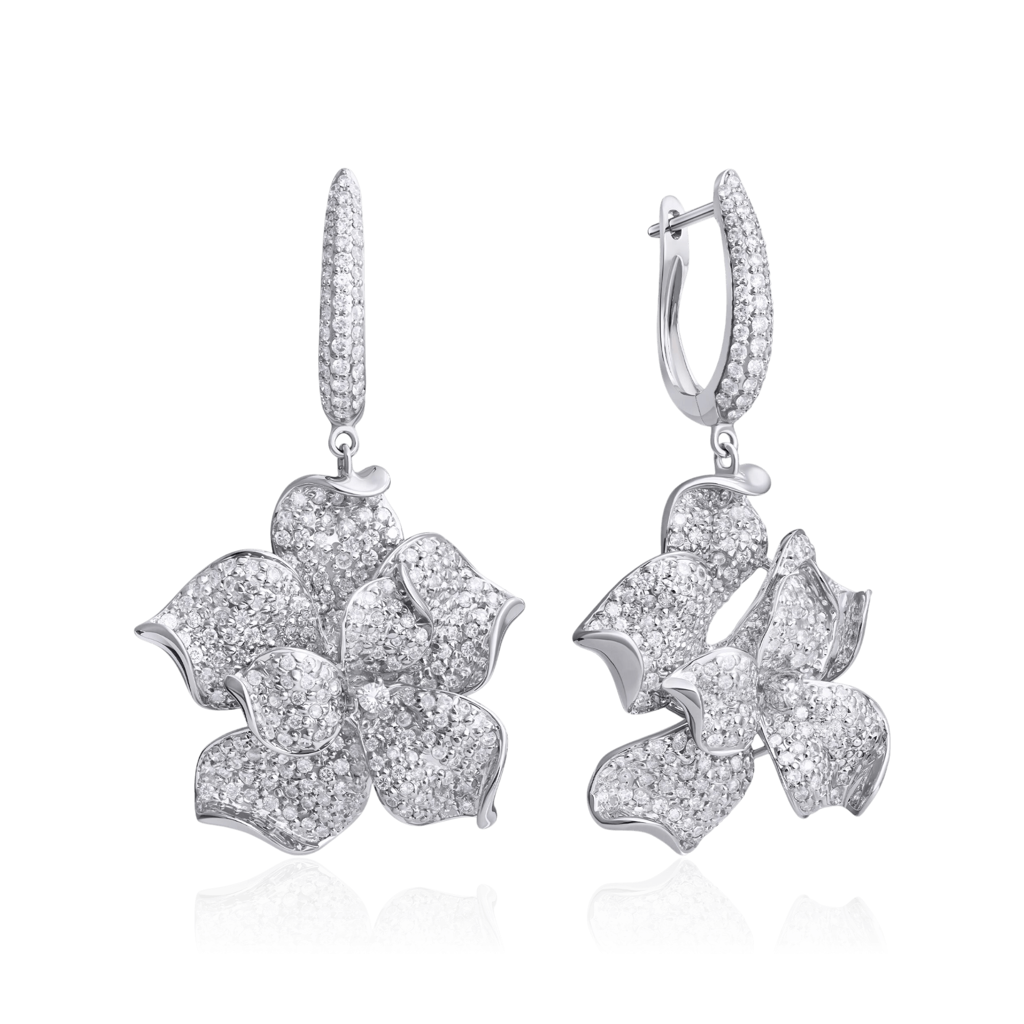 Серьги с бриллиантами из белого золота 750 пробы (арт. 133771)