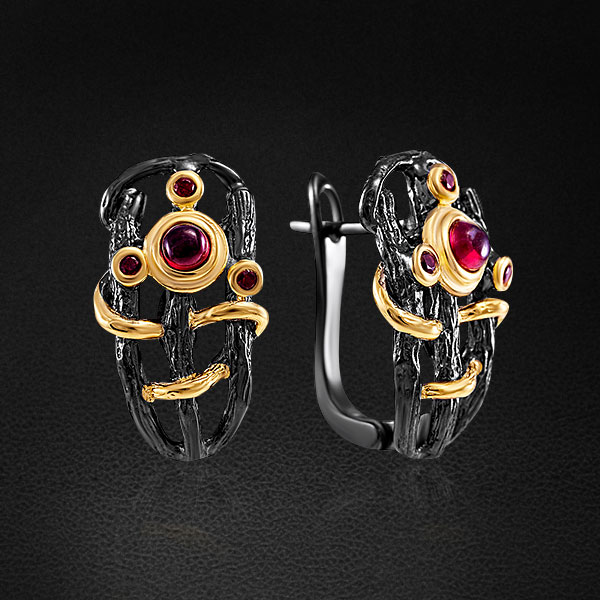 

Серьги из серебра 925 пробы с гранатами