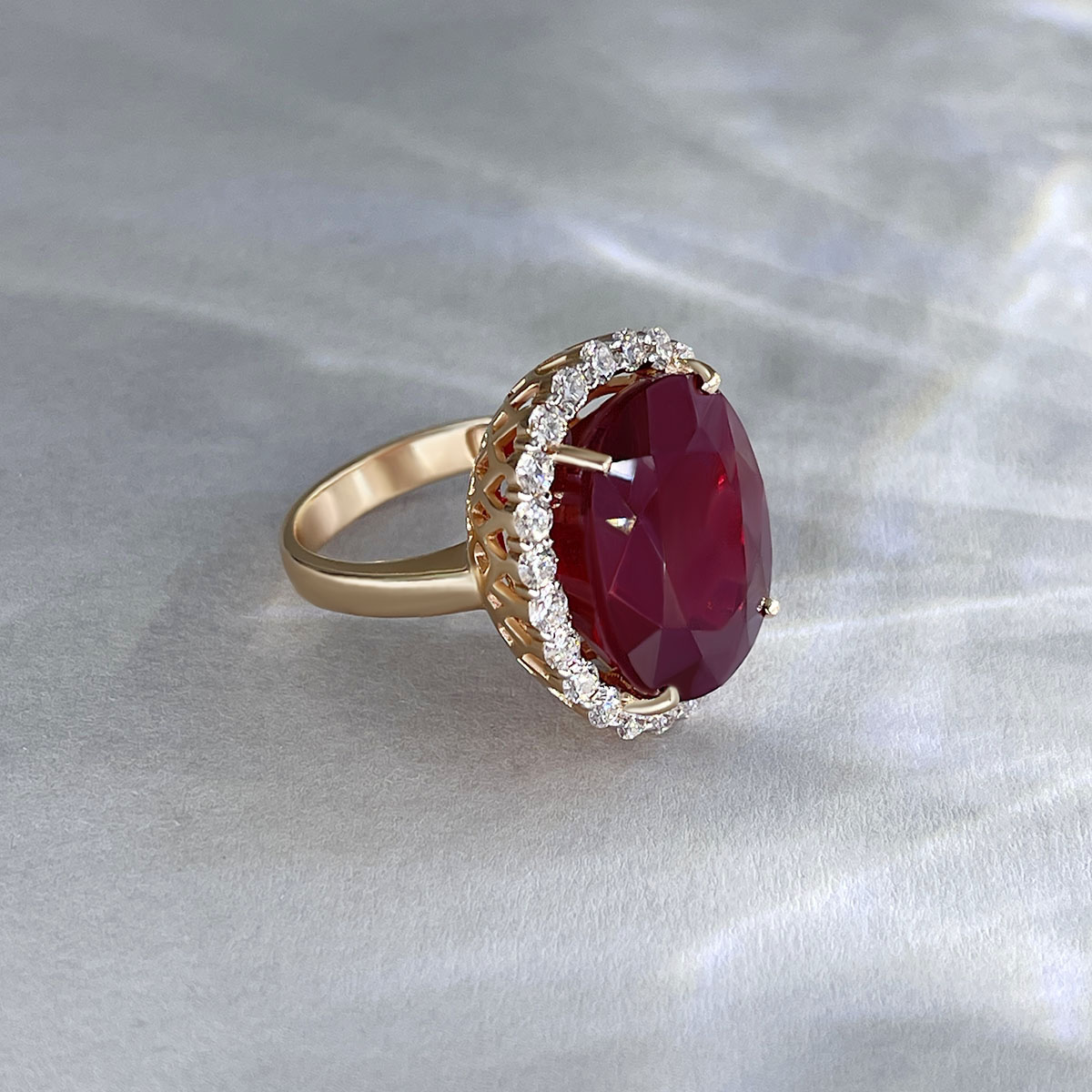 Кольцо с рубином, бриллиантами из красного золота 585 пробы, фото № 3