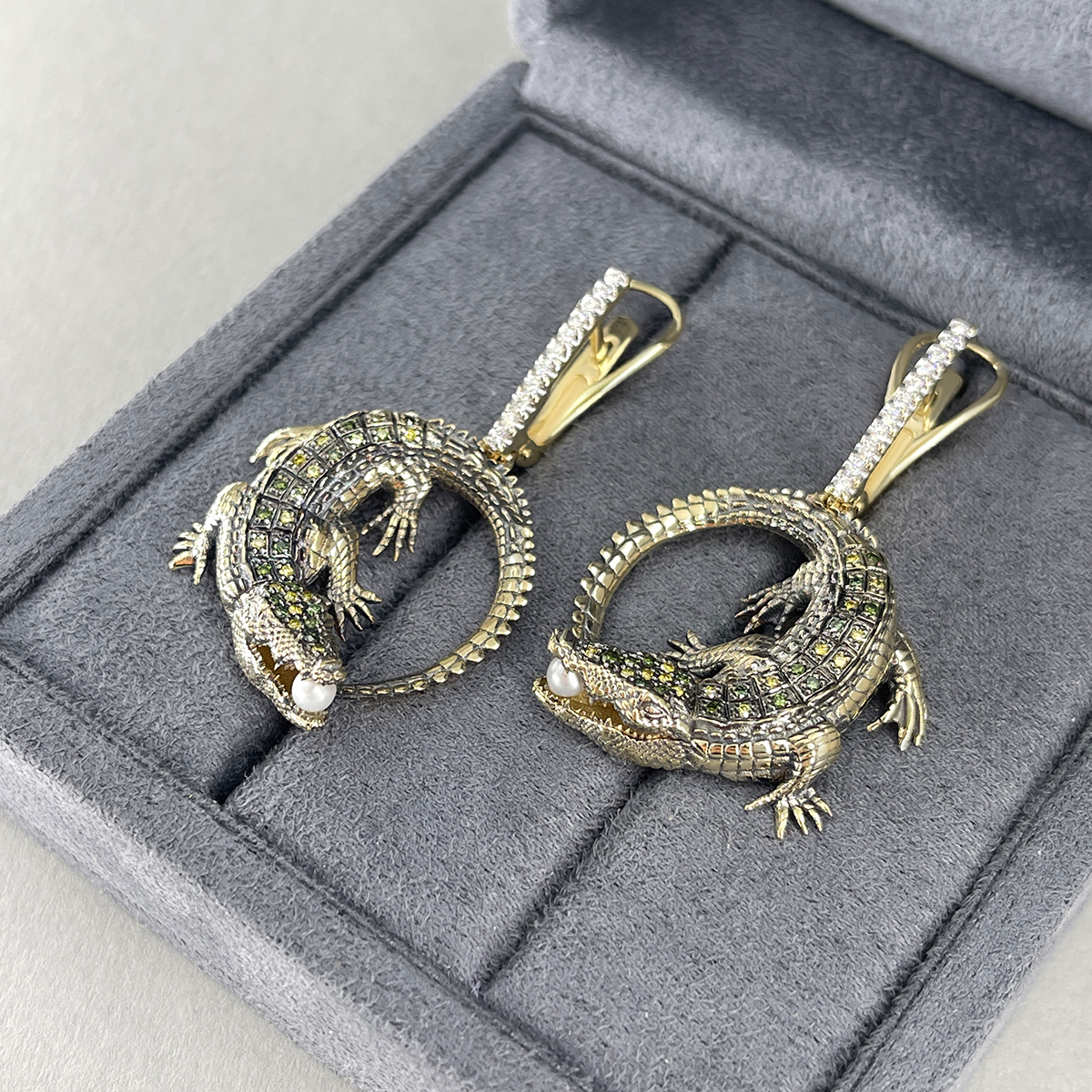 Серьги Крокодилы с жемчугом, бриллиантами из желтого золота 585 пробы, фото № 3