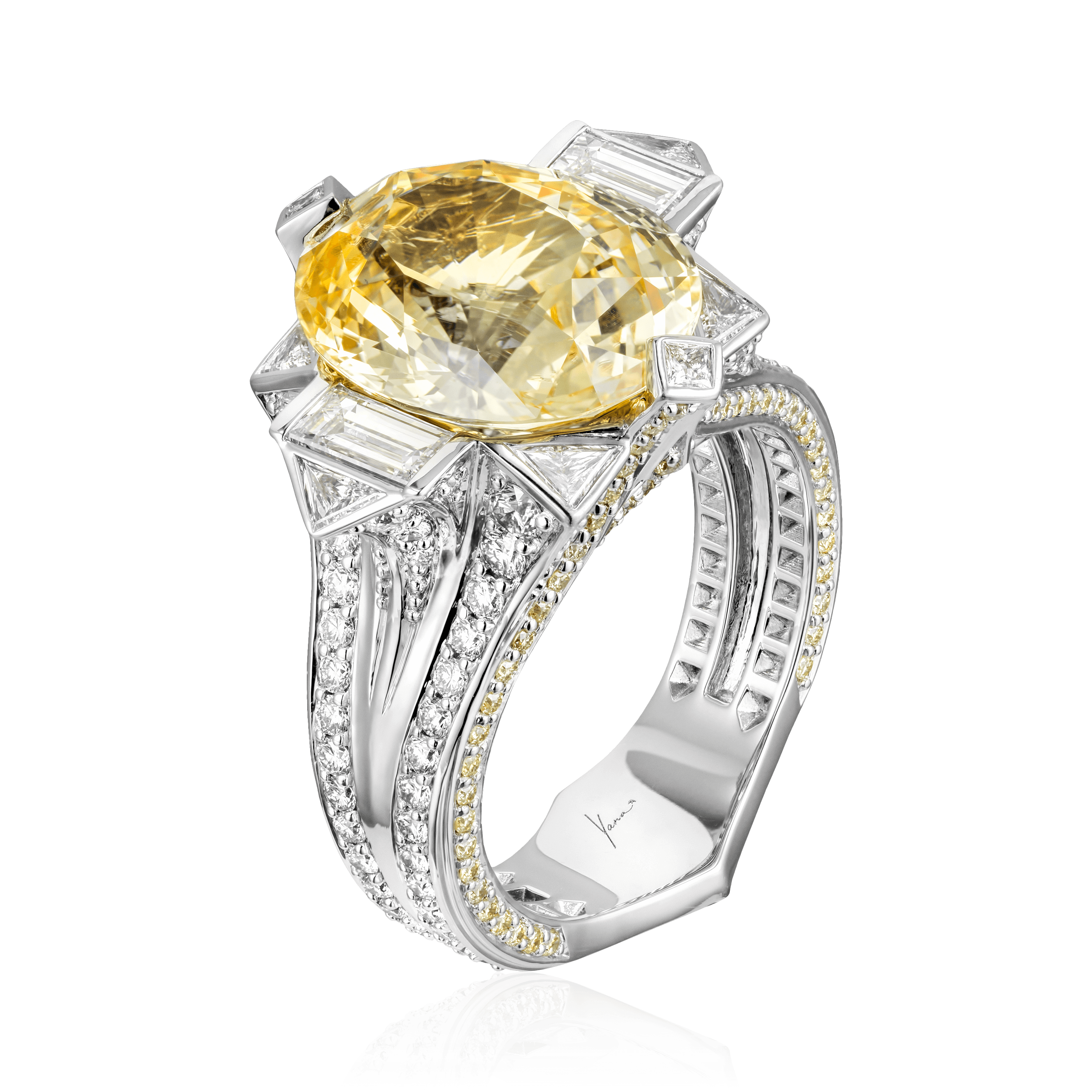 Кольцо с желтым сапфиром, бриллиантами из белого золота 750 пробы, фото № 1