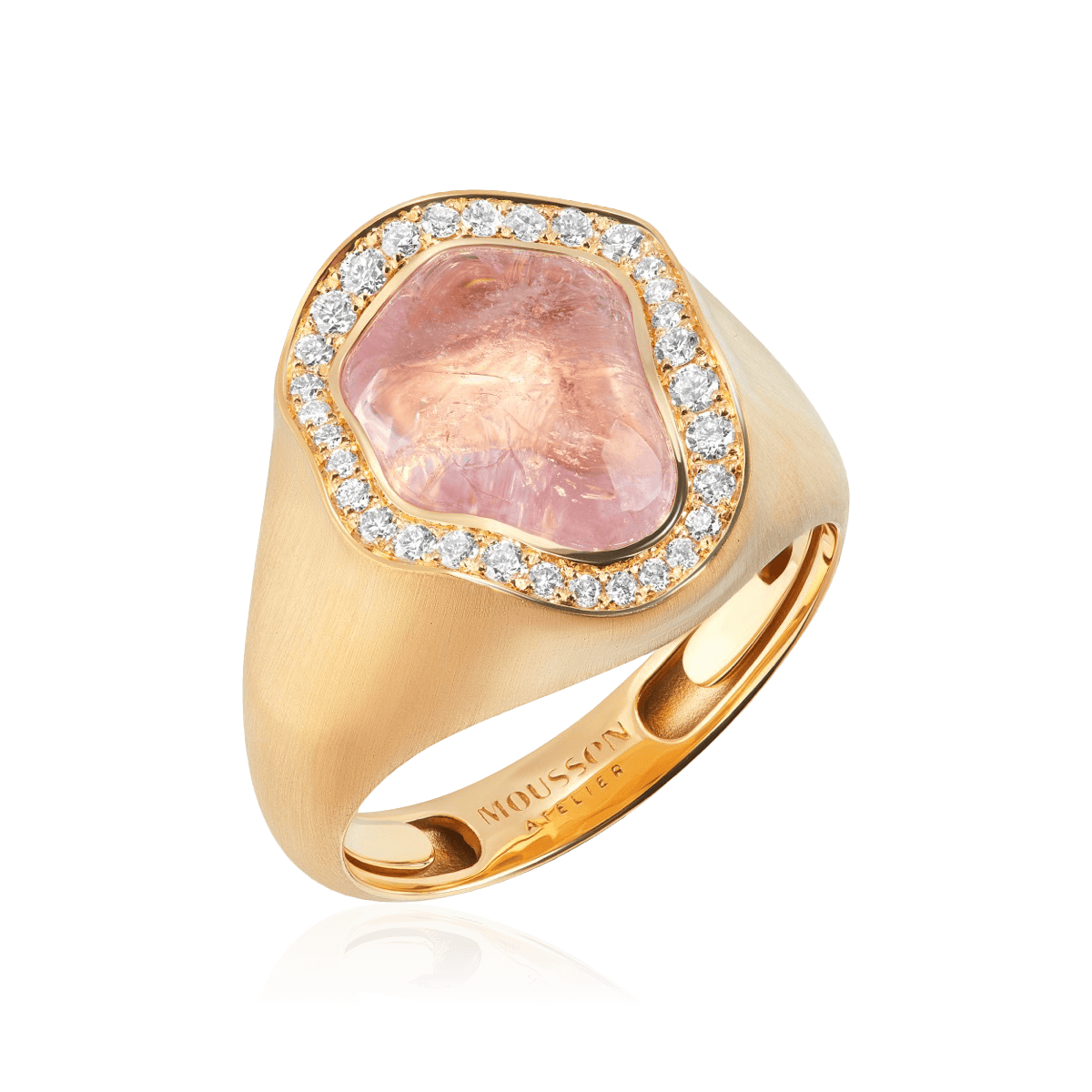 Кольцо с морганитом, бриллиантами из желтого золота 750 пробы, фото № 1