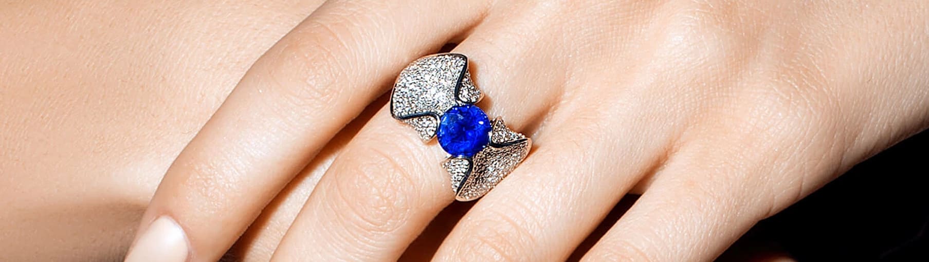 Топ синих и голубых камней в ювелирных украшениях: популярные драгоценные иполудрагоценные минералы синего цвета