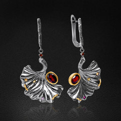 Серьги из серебра 925 пробы с гранатами и турмалинами (арт. 45417)