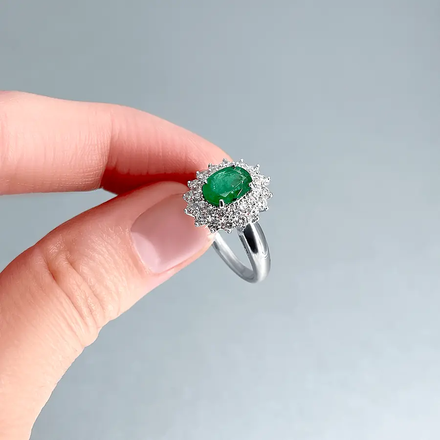 Кольцо с изумрудами, бриллиантами из белого золота 585 пробы, фото № 4