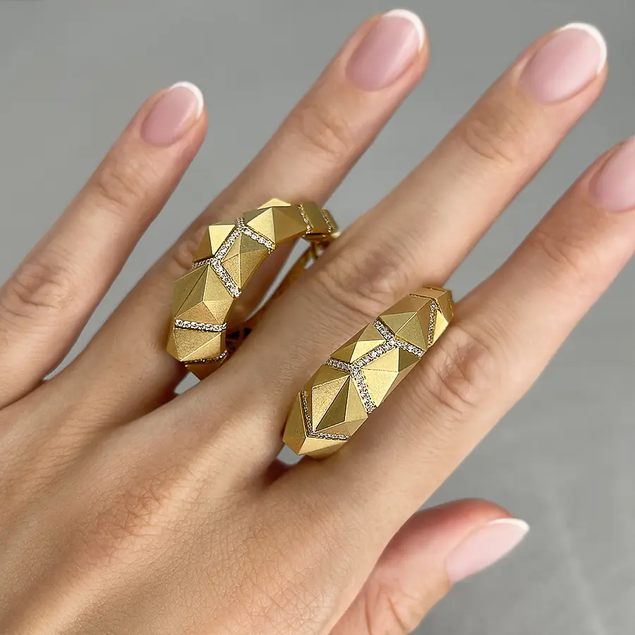 Серьги с бриллиантами из желтого золота 750 пробы, фото № 6